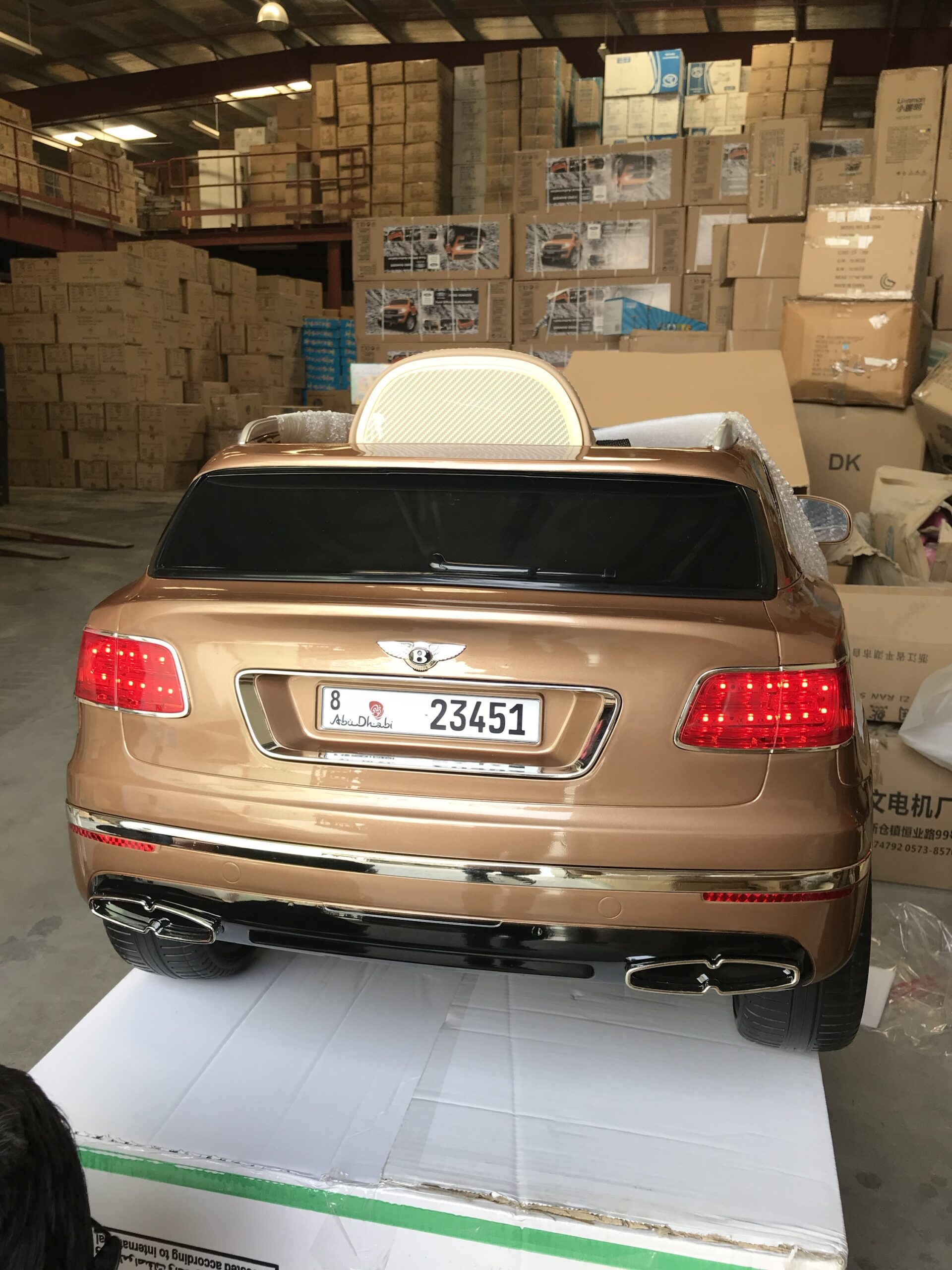 Bentley Bentayga Ride-On Car - Image 9