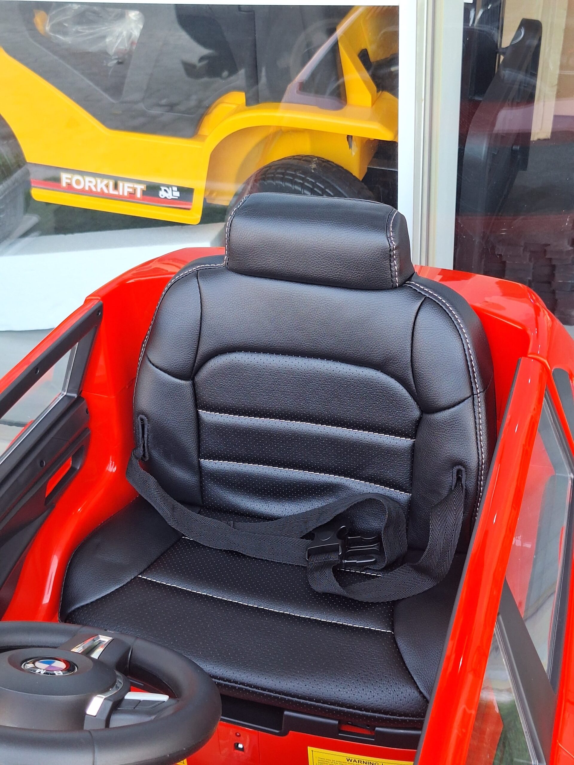 BMW X5 Ride-On Car in Vibrant Red - Image 6