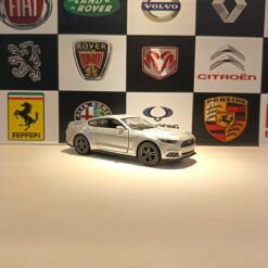 Mini Car 2009 Nissan GT-R R35
