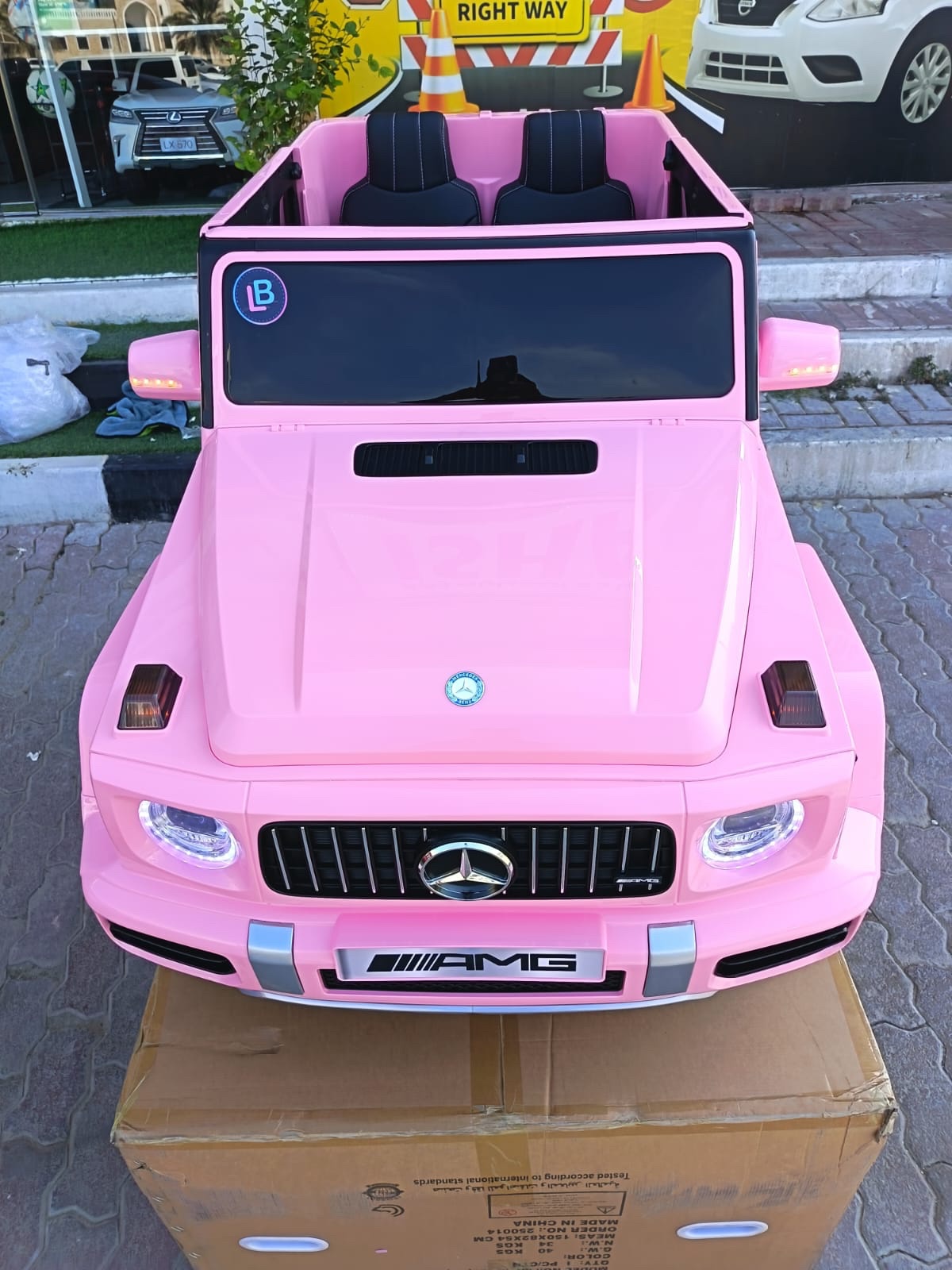 Mercedes-Benz G-Class Pink Ride-On - Image 8