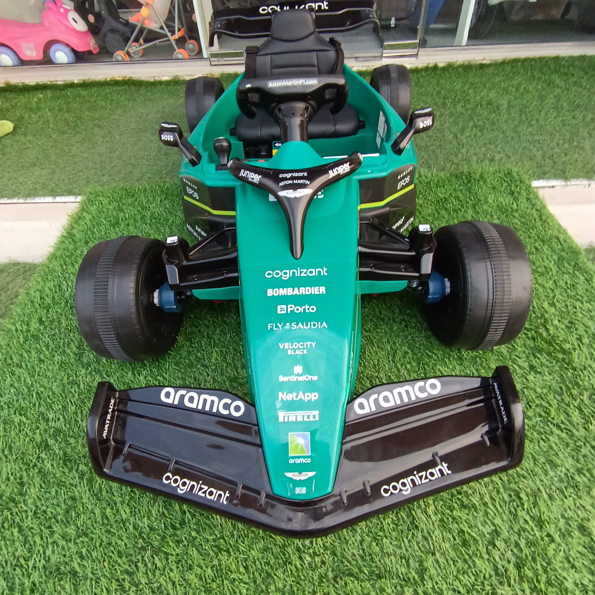 Aston Martin Cognizant Aramco Formula One Ride-On Car - Image 8