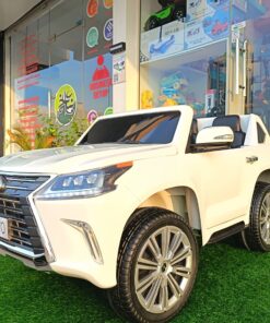 Lexus LX570