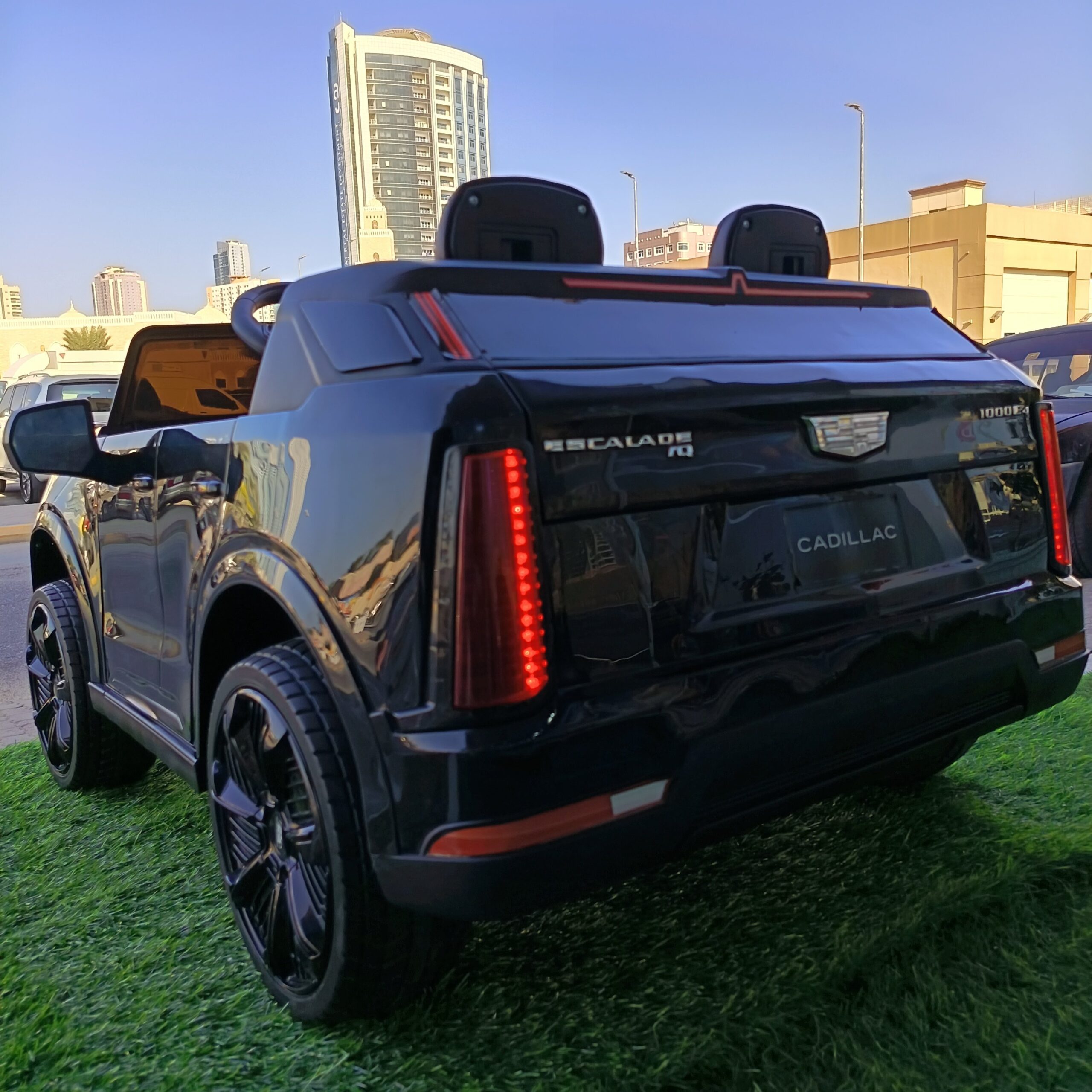 Cadillac Escalade IQ Ride-On Car in Black - Image 6